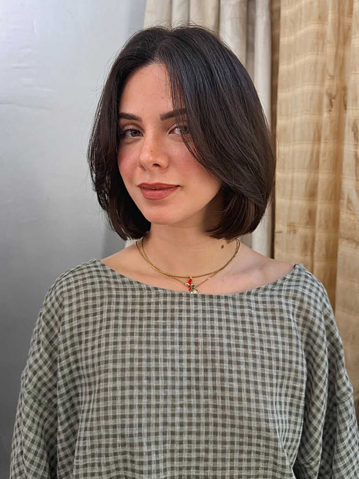 10 Contoured Bob Ideas That Shape The Face