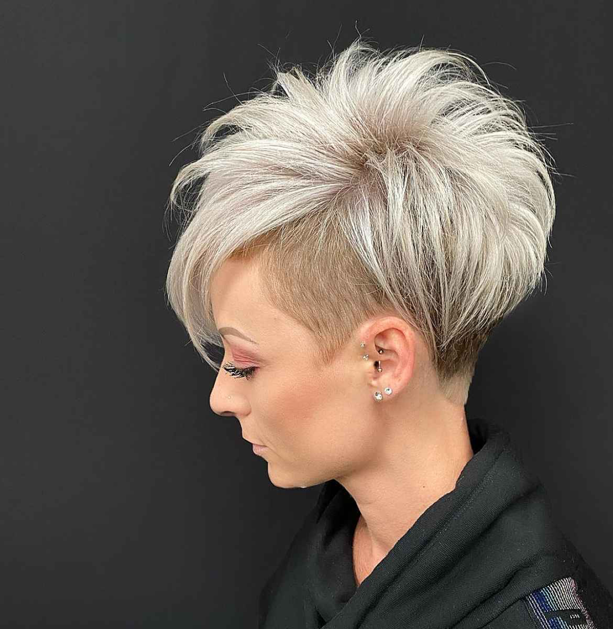 14 Edgy Pixie Cuts With Sharp Shape And Texture